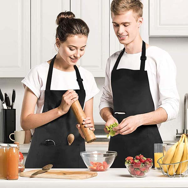 Durable Bib Adjustable Apron with 3 Pockets